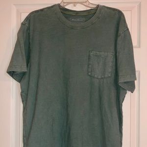 Pea green pocket tee